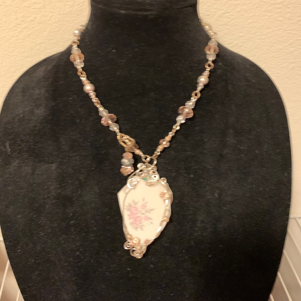 Necklaces - Picture 13 of 16